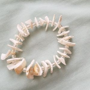 Beaded puka shell bracelet